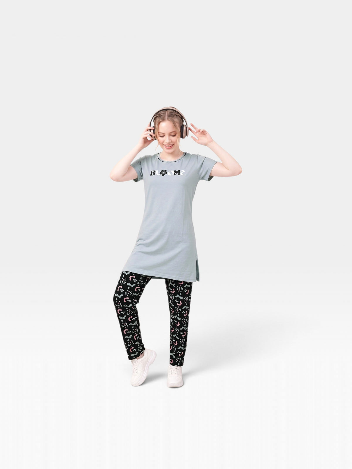 Women's Sage Green Graphic Tunic & Printed Trousers Loungewear Set