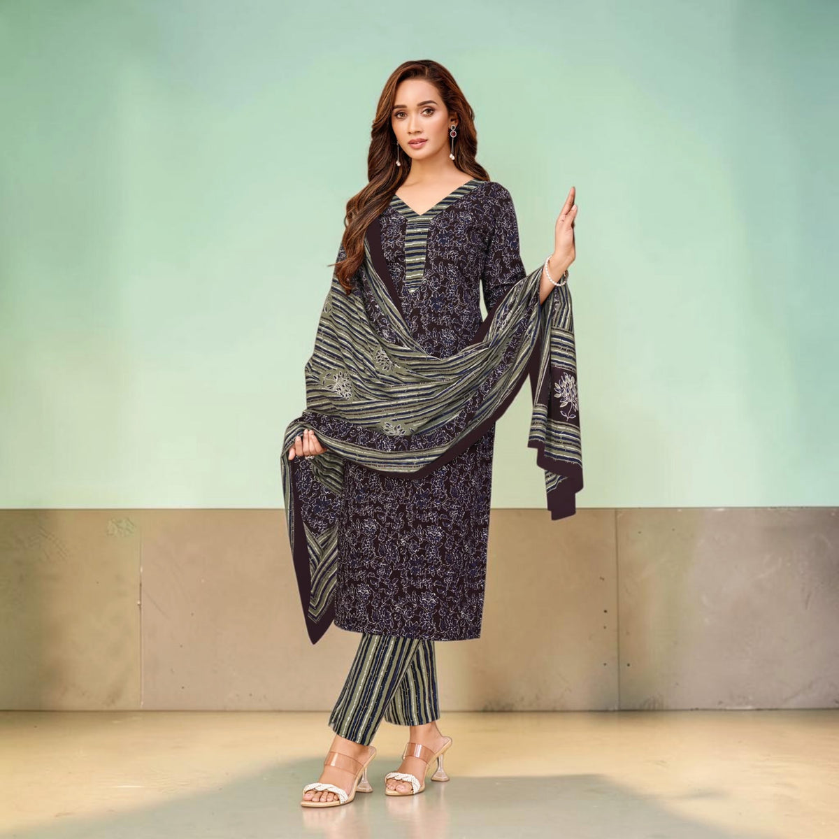 Grey Modern Swirl Print Kurti with Black Printed Trousers & Dupatta